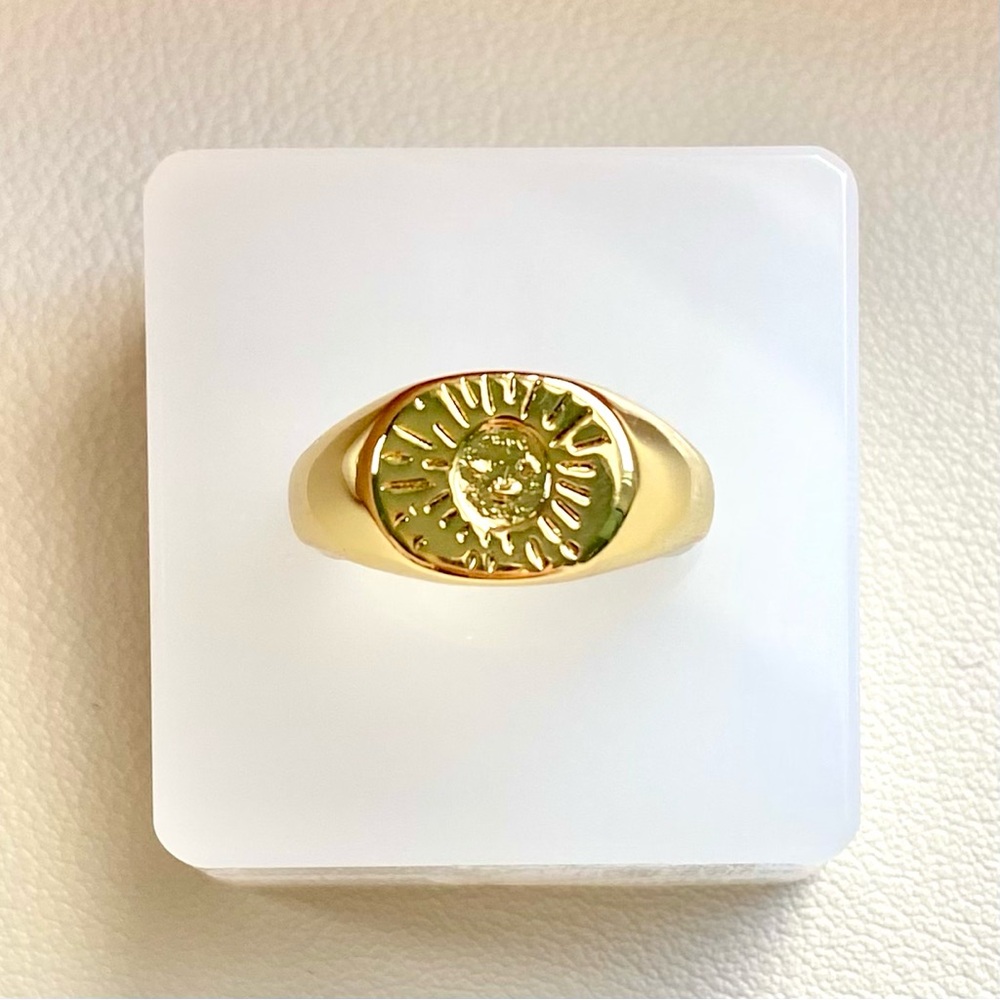 Gold Sun Signet Ring